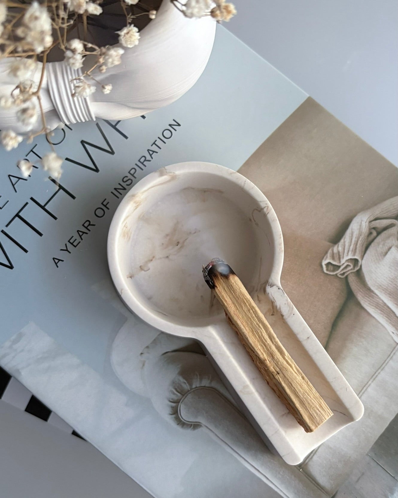 The Palo Santo smudging ashtray