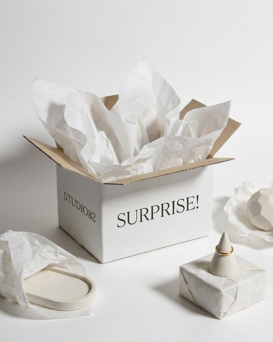 The STUDIO82 Surprise Samples Box