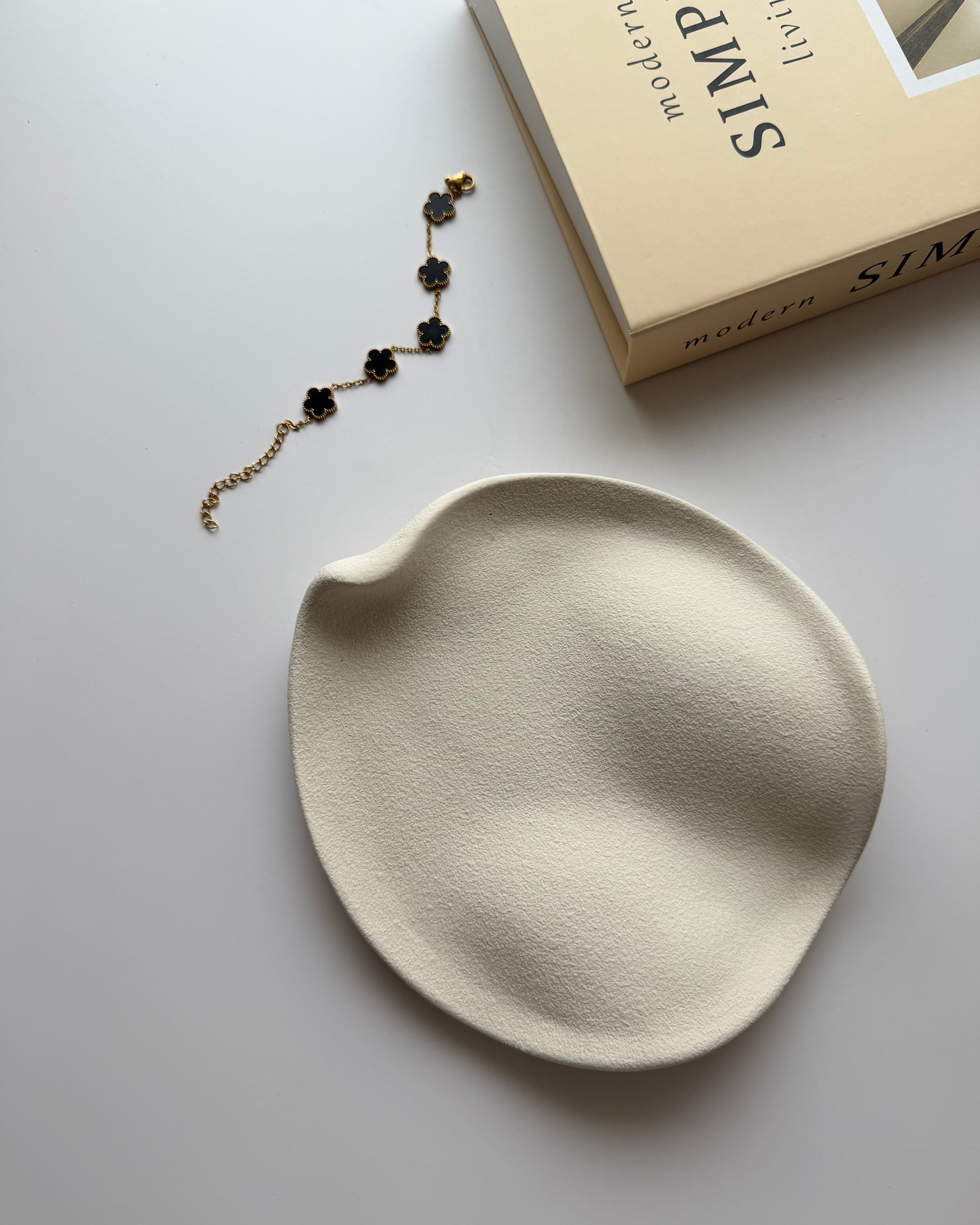The Ray trinket dish