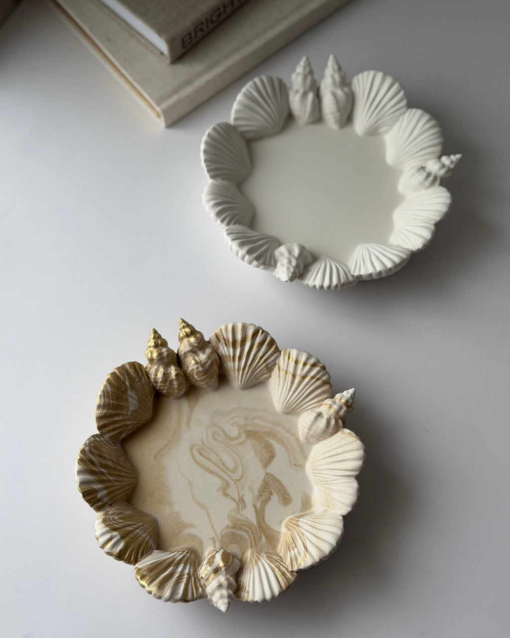 The Ariel decorative shell tray
