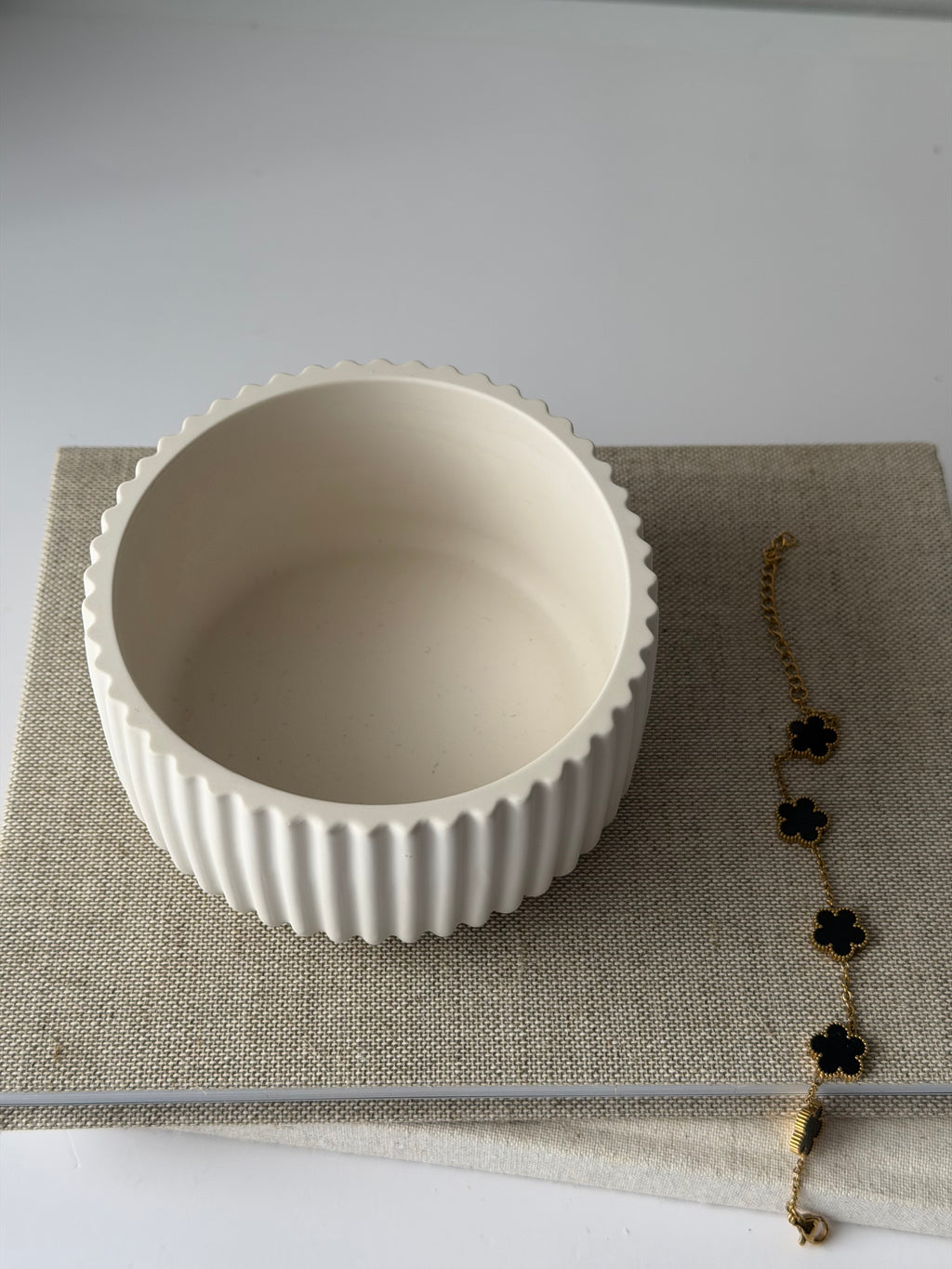 The Kala ribbed key and trinket bowl