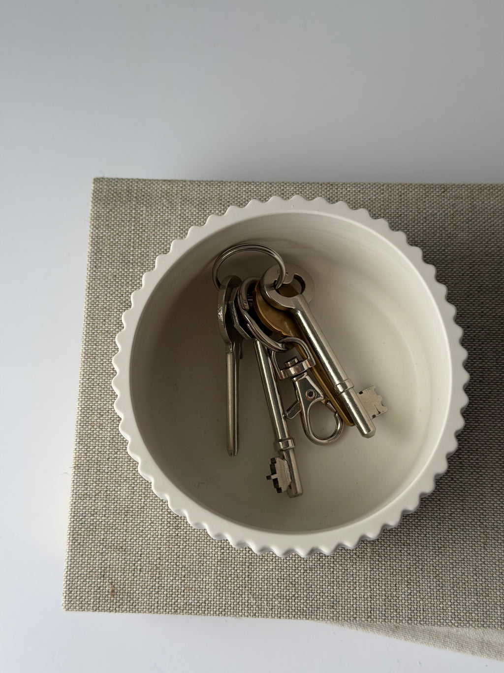 The Kala ribbed key and trinket bowl